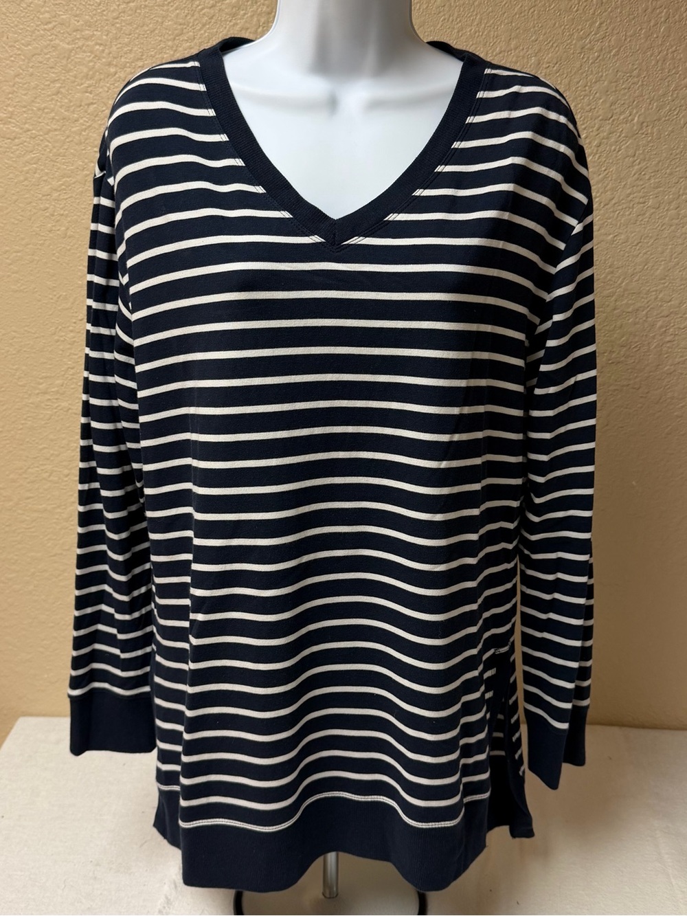 4/$20 Chico’s Navy and White Striped V-Neck Top